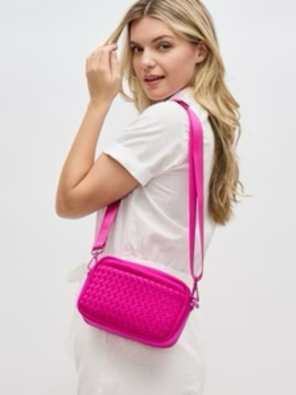 NWT Sol and Selene Fuchsia Neoprene Woven Crossbody Bag - Picture 2 of 9